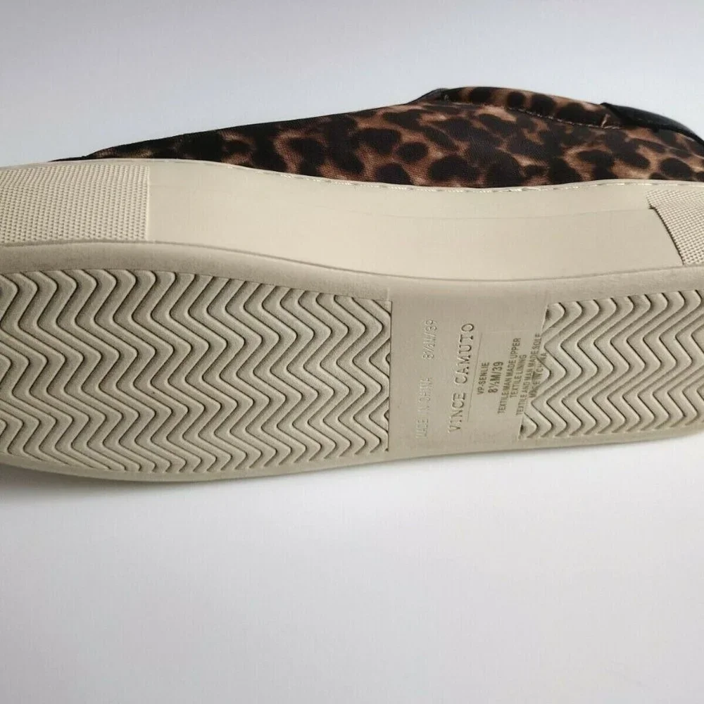 NEW VINCE CAMUTO Canvas Fabric Leopard Print Sneaker Shoes - Picture 4 of 4